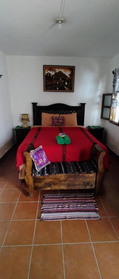 Francisco'S Rest House Hotel Antigua Dış mekan fotoğraf