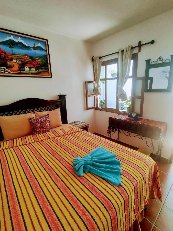 Francisco'S Rest House Hotel Antigua Dış mekan fotoğraf
